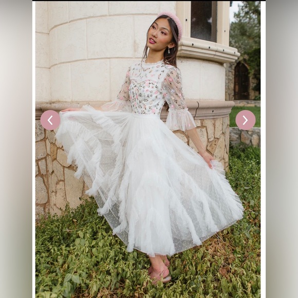 Ivy City Co Dresses & Skirts - Midi dress